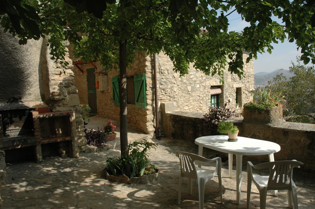 Casa Con Chimenea Y Vista Al Valle - Cal Valeriet Montsonis Eksteriør billede